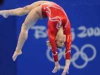 FB体育-活塞式防守锁死浙江队，字母哥完成自我救赎