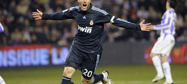 FB赛事直播-伊布天神下凡！多特蒙德惊天翻盘莱比锡红牛，诠释足球永不放弃的魔力