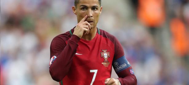 FB体育官方网站-东方巨龙横跨大洋，福建队碾压公牛，王哲林高光表现震撼篮坛