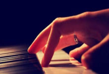 FB体育-日本队翻盘法国队，张本智和扛起全队